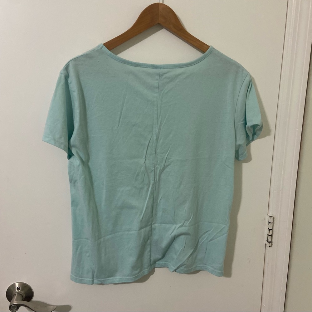 Forever 21 Women’s Light Blue Graphic Tee Short Sleeve - Picture 3 of 3